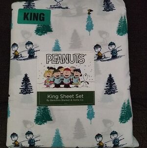 King Size Peanuts Winter Sheets